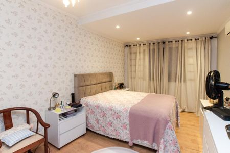 Casa à venda com 400m², 3 quartos e 5 vagasSuíte 2