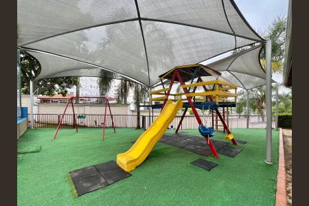 Apartamento à venda com 104m², 2 quartos e 2 vagasÁrea comum - Playground