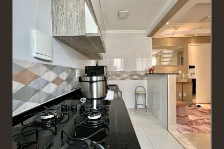 Apartamento à venda com 104m², 2 quartos e 2 vagasCozinha