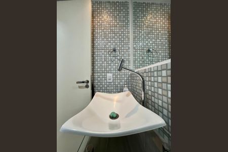 Apartamento à venda com 104m², 2 quartos e 2 vagasBanheiro