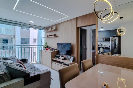 Sala de apartamento à venda com 2 quartos, 42m² em Parque Industrial Tomas Edson, São Paulo