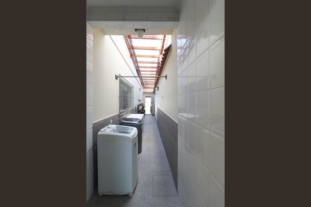 Casa à venda com 180m², 4 quartos e 2 vagas