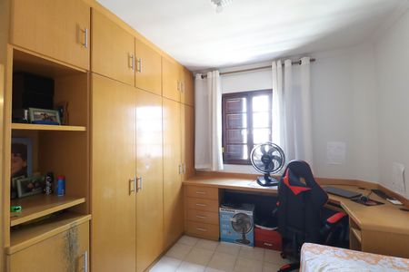 Casa à venda com 180m², 4 quartos e 2 vagas