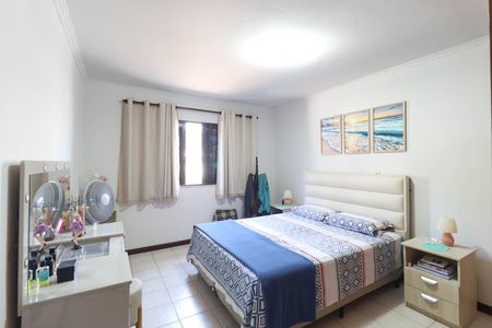Casa à venda com 180m², 4 quartos e 2 vagas