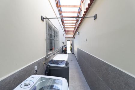 Casa à venda com 180m², 4 quartos e 2 vagas