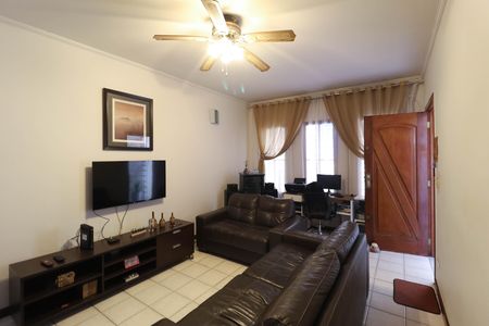 Casa à venda com 180m², 4 quartos e 2 vagas