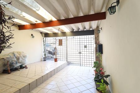 Casa à venda com 180m², 4 quartos e 2 vagas