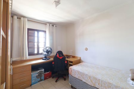 Casa à venda com 180m², 4 quartos e 2 vagas