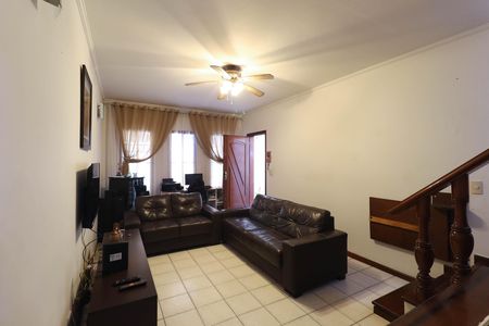 Casa à venda com 180m², 4 quartos e 2 vagas