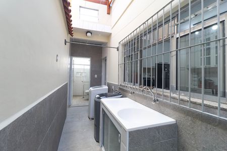 Casa à venda com 180m², 4 quartos e 2 vagas