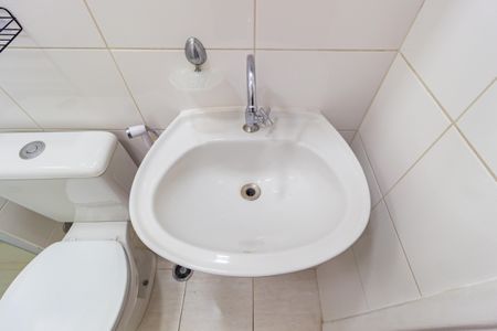 Apartamento para alugar com 52m², 2 quartos e 1 vagaDetalhe - Banheiro 