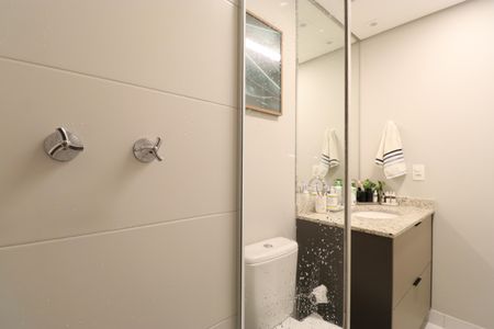 Apartamento à venda com 67m², 2 quartos e 1 vagaBanheiro da Suíte