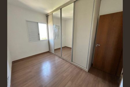 Apartamento para alugar com 62m², 2 quartos e 1 vagaQuarto