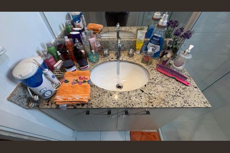 Apartamento à venda com 119m², 3 quartos e 2 vagasBanheiro da Suíte