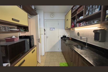 Apartamento à venda com 119m², 3 quartos e 2 vagasCozinha