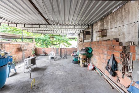 Casa à venda com 240m², 2 quartos e 2 vagasTerraço