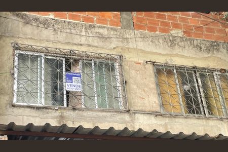 Casa à venda com 240m², 2 quartos e 2 vagasPlaquinha