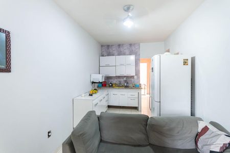 Sala de casa à venda com 2 quartos, 240m² em Benfica, Rio de Janeiro