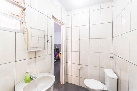 Casa à venda com 240m², 2 quartos e 2 vagasBanheiro 2 (primeiro andar)