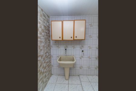 Casa de condomínio para alugar com 70m², 2 quartos e sem vagaDetalhe da area de serviço