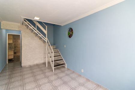 Sala de casa de condomínio para alugar com 2 quartos, 70m² em Bangu, Rio de Janeiro