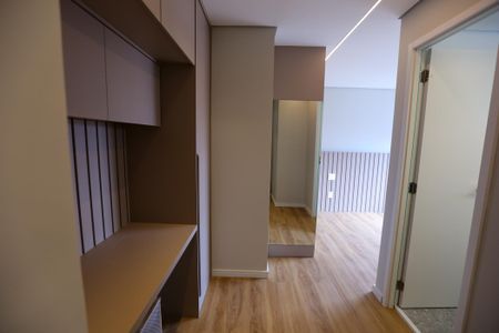 Apartamento para alugar com 67m², 2 quartos e 1 vaga Apartamento para alugar com 67m², 2 quartos e 1 vagaCloset da suíte