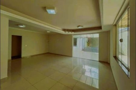 Casa para alugar com 4 quartos, 140m² em Concórdia, Belo Horizonte