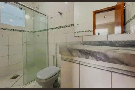 Casa para alugar com 140m², 4 quartos e 3 vagas