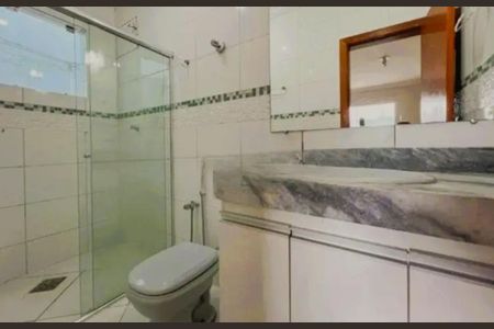 Casa para alugar com 140m², 4 quartos e 3 vagas