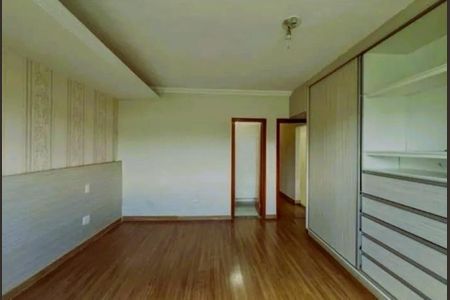 Casa para alugar com 140m², 4 quartos e 3 vagas