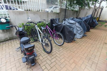 Apartamento para alugar com 32m², 2 quartos e sem vaga Apartamento para alugar com 32m², 2 quartos e sem vagaÁrea Comum