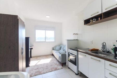Sala - Cozinha de apartamento para alugar com 2 quartos, 32m² em Colônia (zona Leste), São Paulo