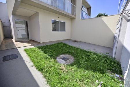 Casa para alugar com 3 quartos, 87m² em Residencial Recanto do Bosque, Goiânia