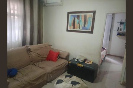 Sala de casa para alugar com 3 quartos, 100m² em Ramos, Rio de Janeiro