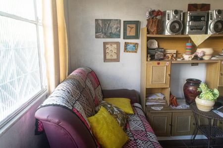 Casa para alugar com 60m², 2 quartos e sem vaga Casa para alugar com 60m², 2 quartos e sem vagaSala