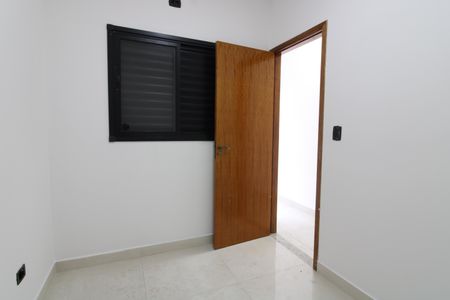 Casa à venda com 100m², 3 quartos e 2 vagasQuarto 2