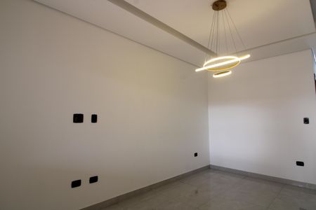 Sala de casa à venda com 3 quartos, 100m² em Parque Paineiras, São Paulo