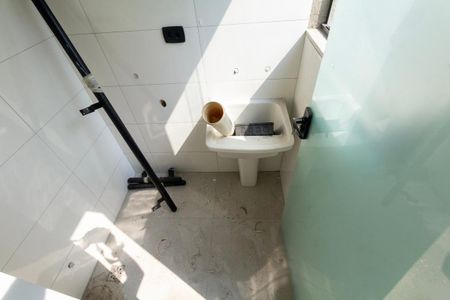 Casa à venda com 100m², 3 quartos e 2 vagas Casa à venda com 100m², 3 quartos e 2 vagasQuintal e área de serviço