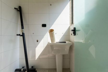 Casa à venda com 100m², 3 quartos e 2 vagas Casa à venda com 100m², 3 quartos e 2 vagasQuintal e área de serviço