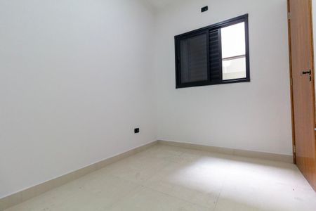 Casa à venda com 100m², 3 quartos e 2 vagas Casa à venda com 100m², 3 quartos e 2 vagasQuarto 2