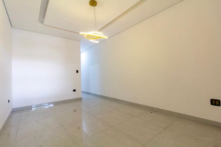 Sala de casa à venda com 3 quartos, 100m² em Parque Paineiras, São Paulo