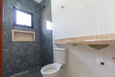 Casa à venda com 100m², 3 quartos e 2 vagas Casa à venda com 100m², 3 quartos e 2 vagasBanheiro 2