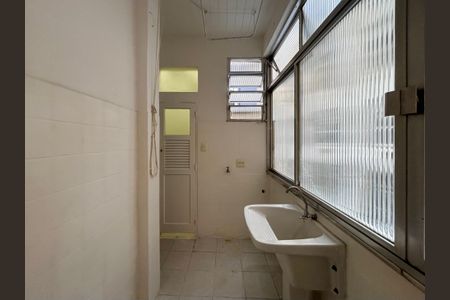 Apartamento para alugar com 110m², 3 quartos e sem vagaÁrea de serviço