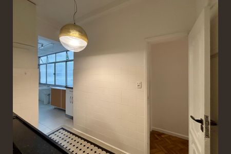 Apartamento para alugar com 110m², 3 quartos e sem vagaCozinha