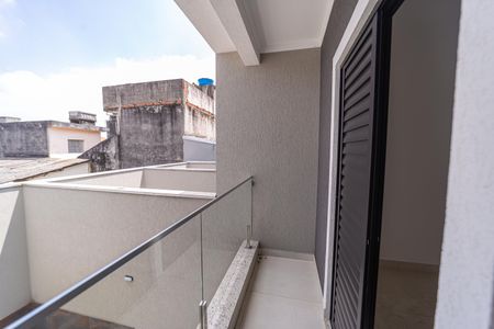 Casa à venda com 100m², 3 quartos e 2 vagas Casa à venda com 100m², 3 quartos e 2 vagasVaranda do Quarto 1