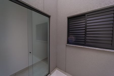 Casa à venda com 100m², 3 quartos e 2 vagas Casa à venda com 100m², 3 quartos e 2 vagasJardim de Inverno