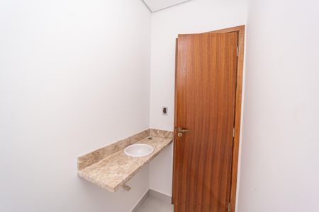 Casa à venda com 100m², 3 quartos e 2 vagas Casa à venda com 100m², 3 quartos e 2 vagasLavabo