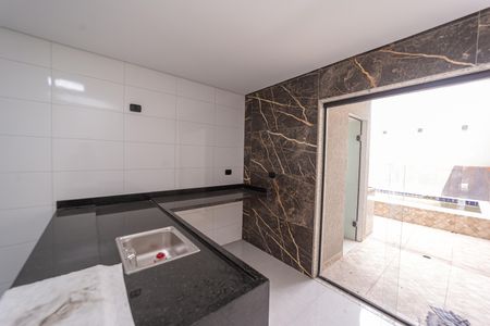 Casa à venda com 100m², 3 quartos e 2 vagas Casa à venda com 100m², 3 quartos e 2 vagasCozinha