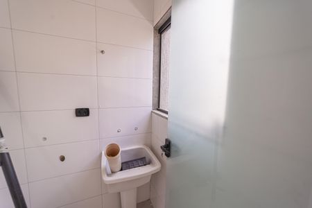 Casa à venda com 100m², 3 quartos e 2 vagas Casa à venda com 100m², 3 quartos e 2 vagasÁrea de Serviço