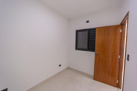 Casa à venda com 100m², 3 quartos e 2 vagas Casa à venda com 100m², 3 quartos e 2 vagasQuarto 2